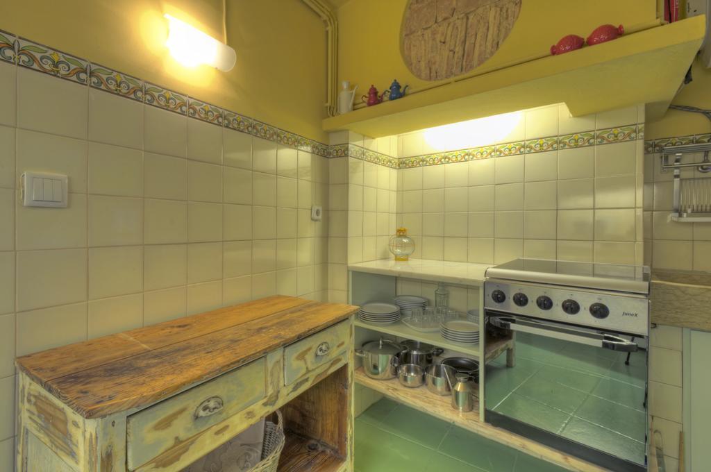 Stay Local In Alfama! Alice Central Home, Near River Лиссабон Экстерьер фото
