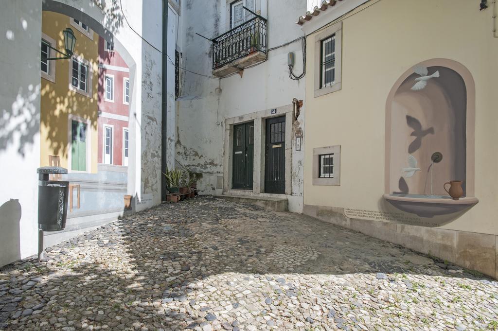 Stay Local In Alfama! Alice Central Home, Near River Лиссабон Экстерьер фото