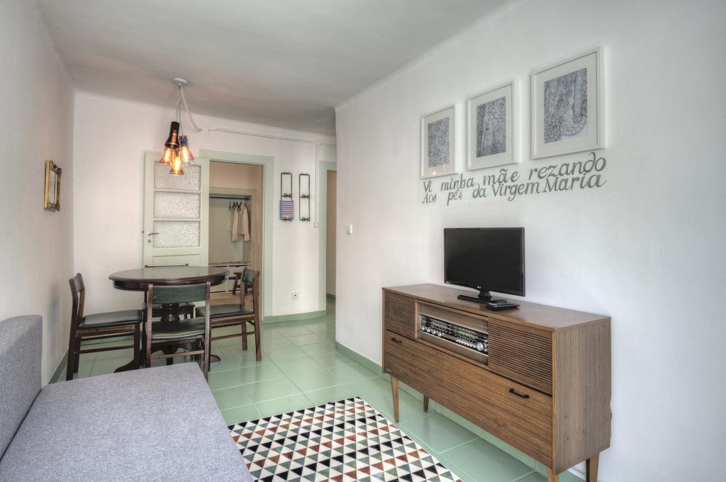 Stay Local In Alfama! Alice Central Home, Near River Лиссабон Экстерьер фото